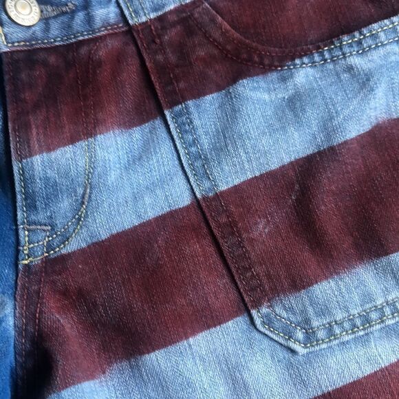 Old Navy Diva Size 6 American Flag Hand Painted Shorts Raw Hem - Picture 3 of 9